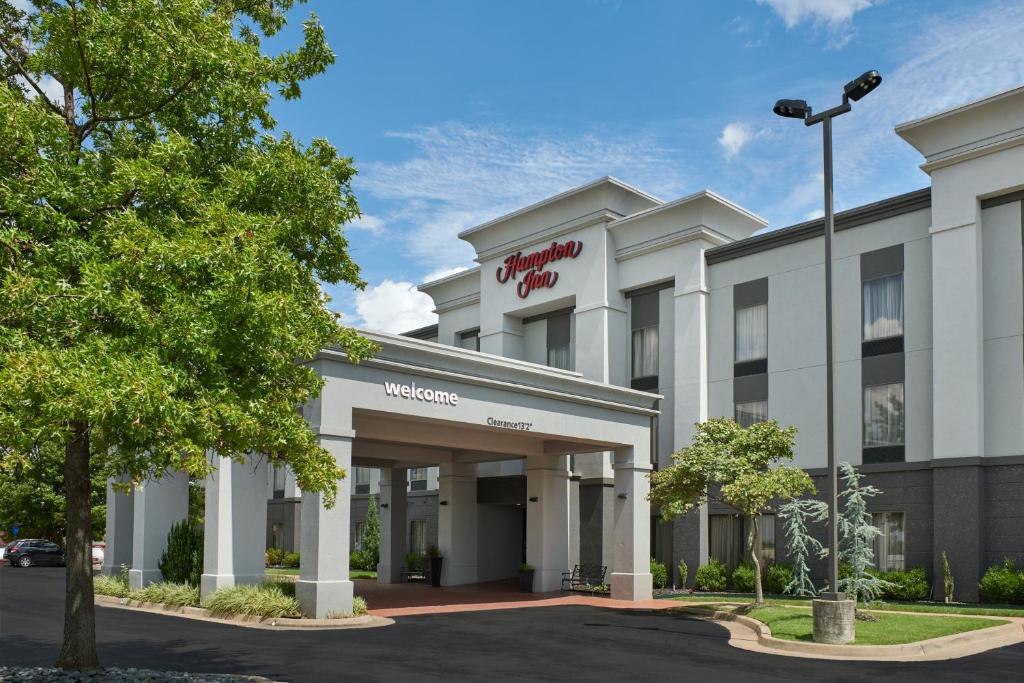 Hampton Inn Bartlesville Main image 1